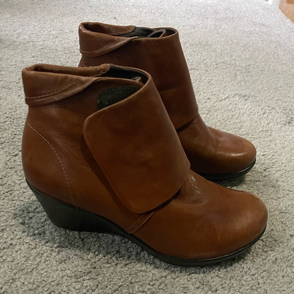 Leather ankle boots